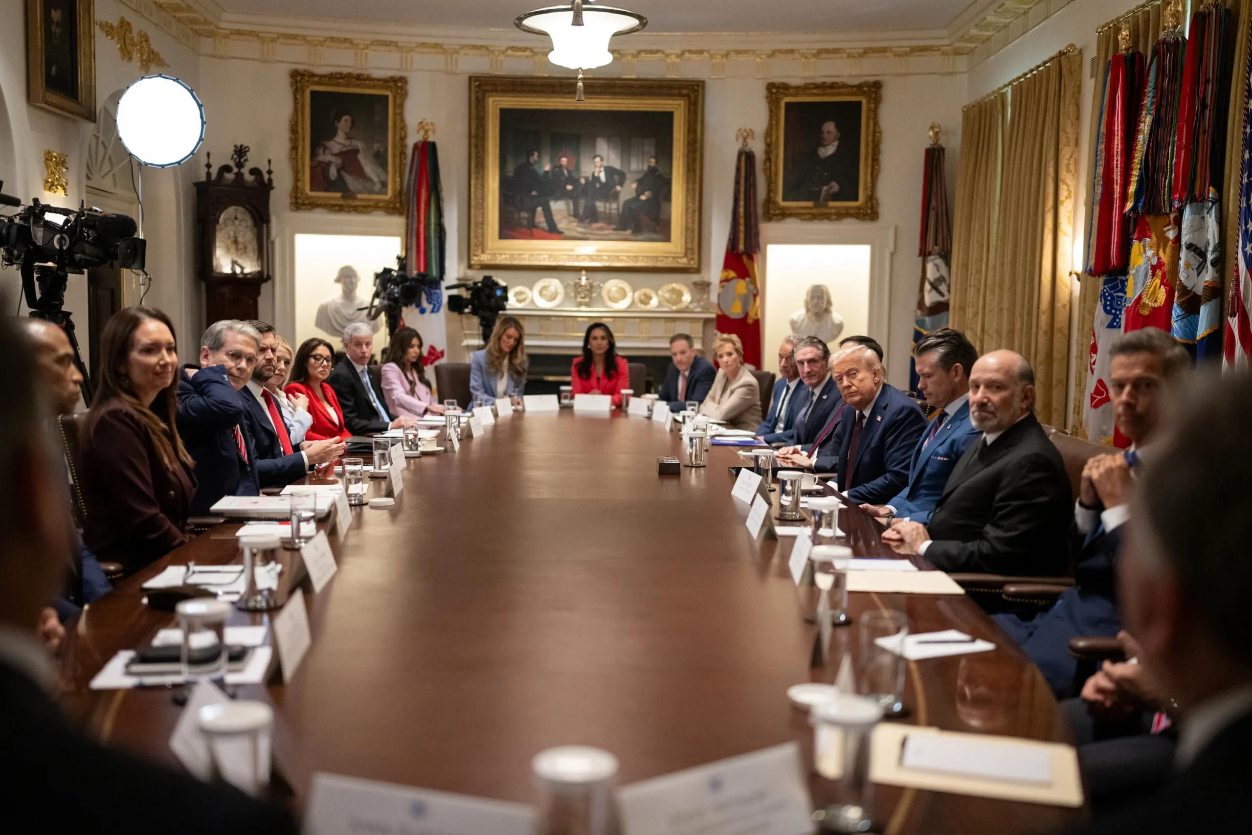 Market Daily Dose: Renewed U.S.–Iran Tensions and Key Takeaways from Trump’s Cabinet Meeting